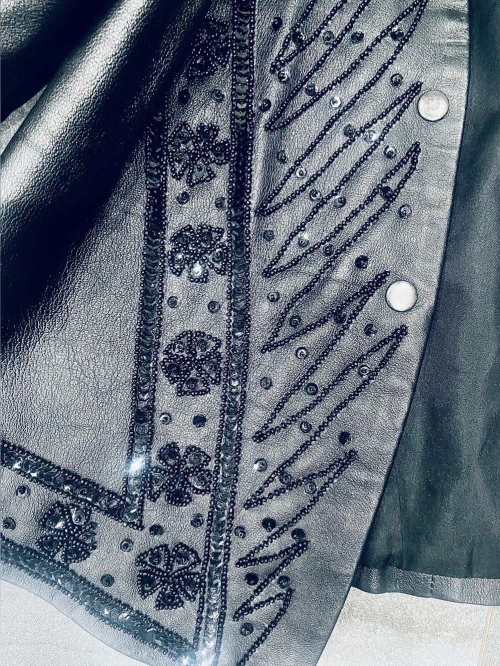 Women’s Vintage Black Beaded Leather Jacket Size 16 Made in India - Picture 3 of 8